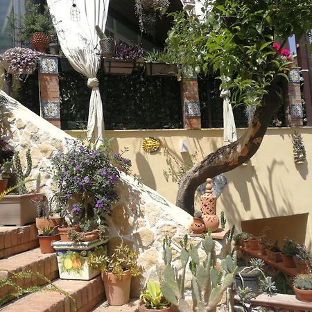 Casa Donna Fiorella Tipica Siciliana Таорміна Екстер'єр фото